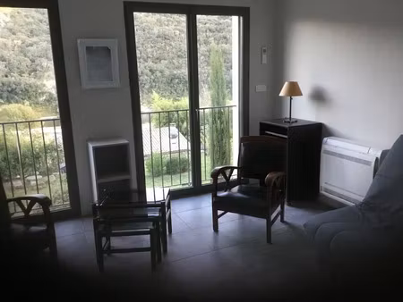 location meublée appartement 2 pièces 45 m² à collias (30210)  735 €