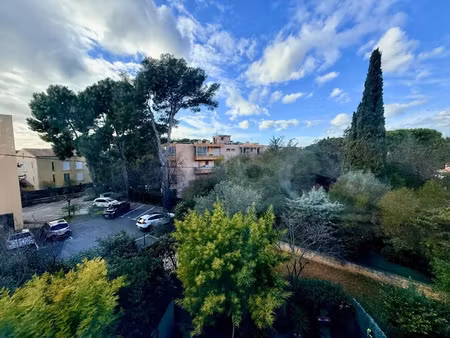 location duplex 1 pièce 40 m² à sanary-sur-mer (83110)  830 €