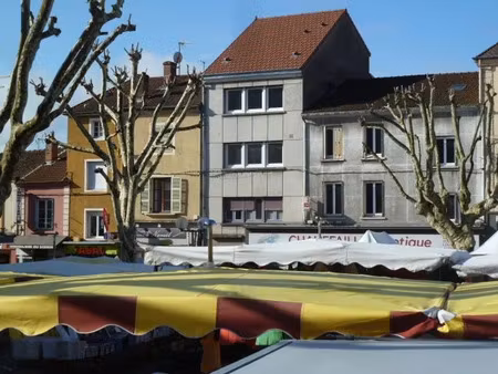 location appartement 4 pièces 121 m² à chauffailles (71170)  1 020 €