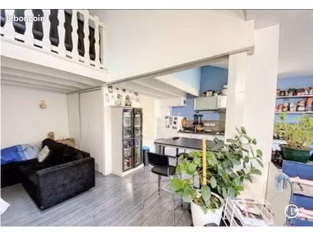 caen - petite maison de ville 2p