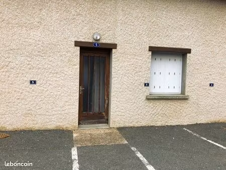 maison neuville de poitou