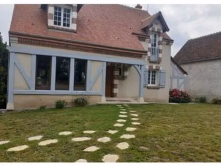 maison dans bourg des noëls