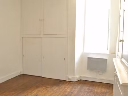 t1  27m2  auch centre