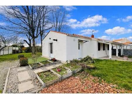 vente maison à apremont (85220) : à vendre / 70m² apremont