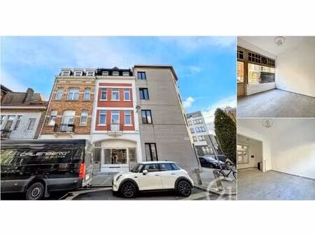 surface commerciale à louer à avenue charles madoux 33 auderghem (vbd79634)