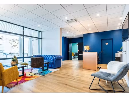 location locaux professionnels 170 m² à la rochelle (17000)  3 333 €