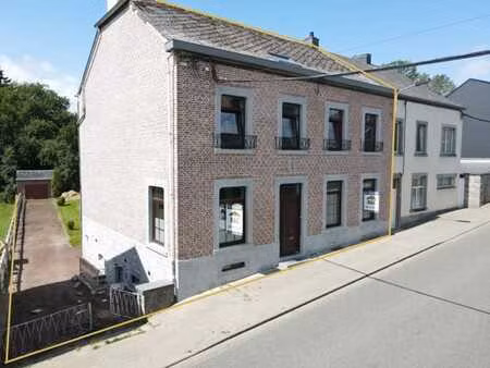 spacieuse maison familiale dans le centre d'havelange!