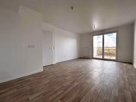 location appartement 2 pièces au loroux-bottereau (44430) : à louer 2 pièces / 47m² le lor