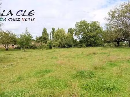 vente terrain à béceleuf (79160) : à vendre / béceleuf