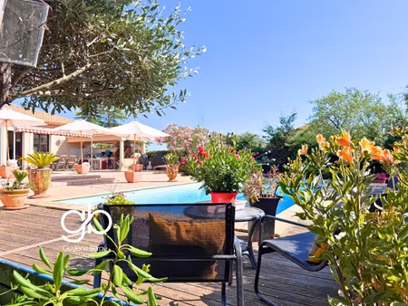 villa plain-pied 192 m2 5 pièces - calme  piscine  grand ter