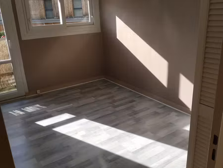 à louer appartement 3 pièces 63 m2 gif-sur-yvette (le