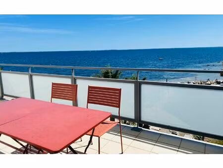 location appartement  m² t-3 à mèze  1 600 €