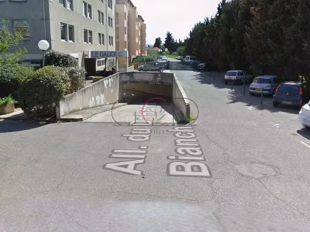 garage à louer en sous-sol - aix en provence