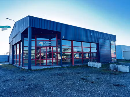 local commercial - forte visibilité - rue voltaire