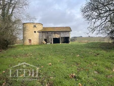 ancien moulin à vent avec terrain et vue !!!