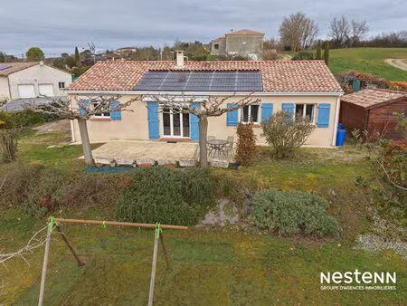 a vendre maison de plain-pied de 100 m² avec garage et jardin dans lotissement de saint-pu
