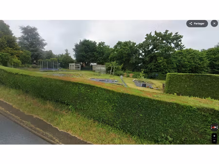 terrain constructible 786 m² - redene