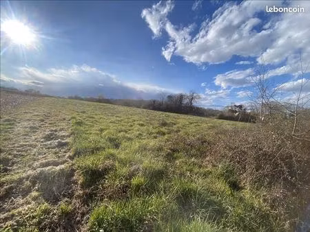 terrain 2 085 m² laa mondrans