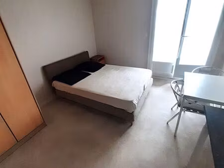 studio meublé avec place de parking