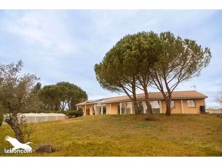 villa 8 pièces 225 m²