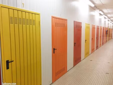 box garage stockage isole dispo de suite