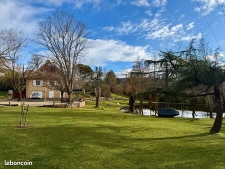 maison 7 pièces 186 m²