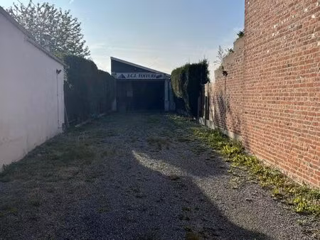 vends entrepôt / bureau pour artisan   professionnel de santé ou création loft