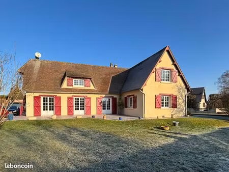 maison 7 pièces 184 m²