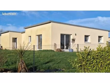 maison de 2024 de plain pied à louer  3 chambres  garage  terrain  pompe à chaleur