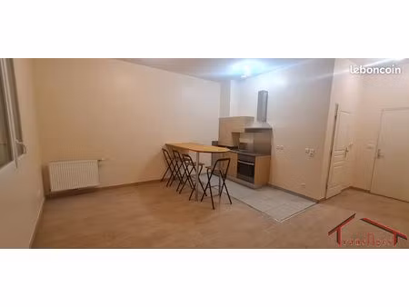 studio 1 pièce 30 m²