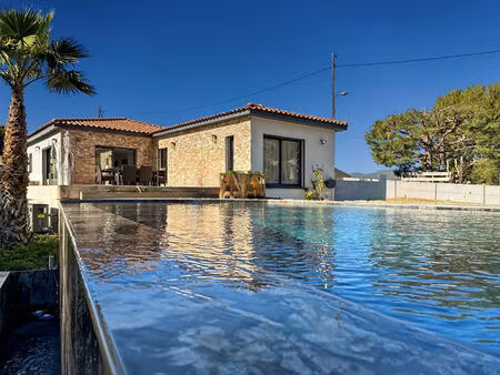 maison de grand standing à vendre à allauch - 5 pièces avec piscine