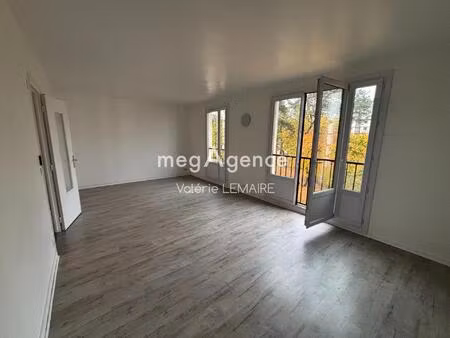 bel appartement t4 74m²  3 chambres  parking et cave