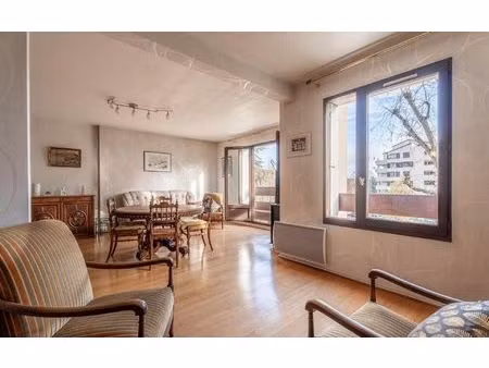 appartement lyon 9 115 m² t-5 à vendre  379 000 €