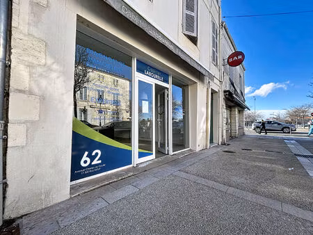 local commercial - rochefort