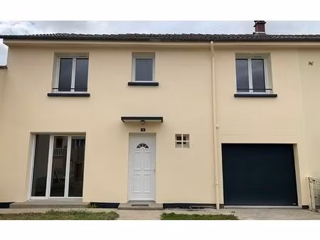 location maison  m² t-5 à beauvais  1 140 €