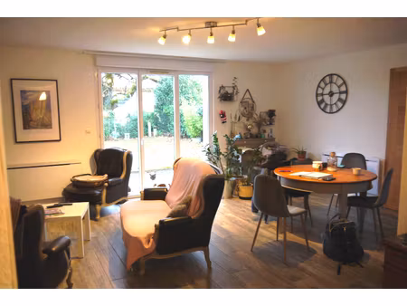 maison de plain pied t2 + bureau avec jardin