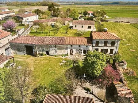 maison sainte severe 3 pièce(s) 130 m2