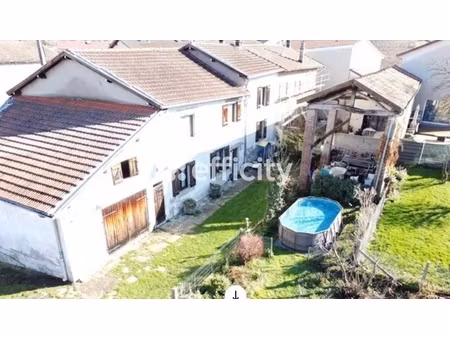 maison 9 pièces - 200 m²