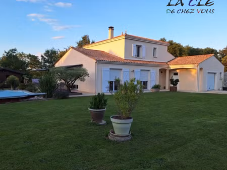 vente maison piscine à puy-de-serre (85240) : à vendre piscine / 148m² puy-de-serre
