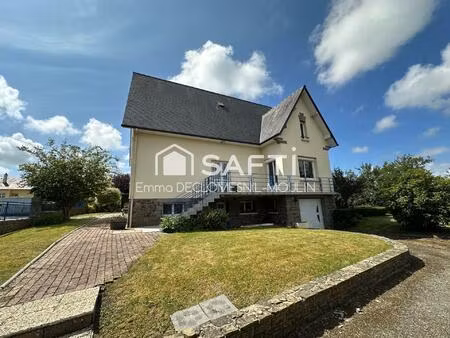 maison beaux volumes avec commerces et ecoles a proximitée