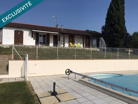 maison de plain pied avec grand terrain et piscine