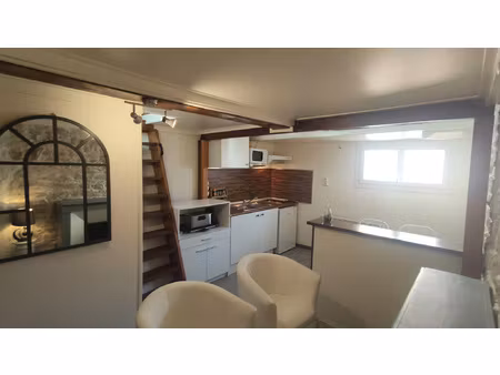 vieux talant studio avec mezzanine :