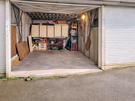 vente parking/box undefined m²