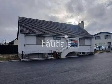 location bureaux et commerces à agneaux (50180) : à louer / agneaux