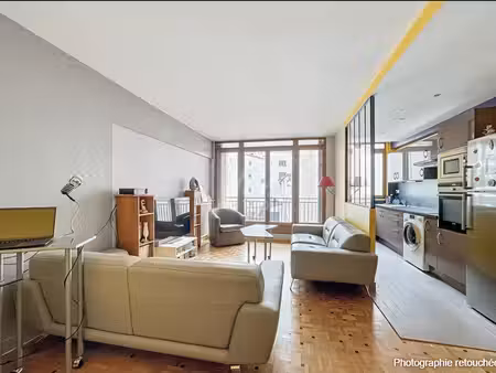 vente appartement paris 18eme arrondissement  54m² 2 pièces 484 000€ avec balcon