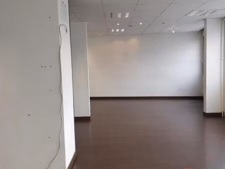 24 av. freres mumieres