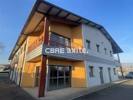 location bureau rumilly 85 m²