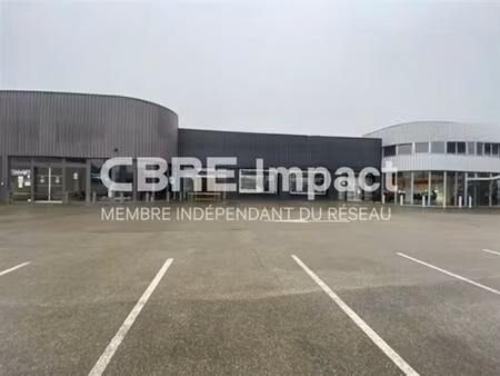 location commerce chenôve 1 680 m²