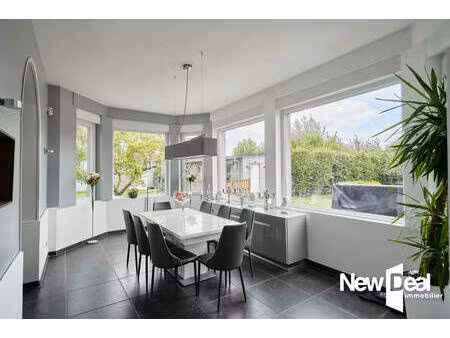 maison bourgeoise 4/5 chambres 360 m2 + studio 32 m2 rosult