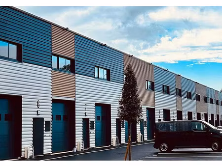 location local d'activités epinay sur seine 1 090 m²